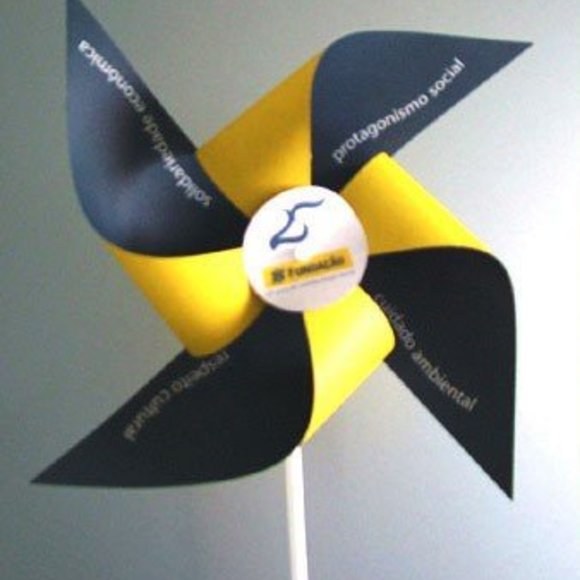 CATA-VENTOS EM PAPEL RECICLADO